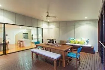 Beach Road Holiday Homes Sunshine Coast Villa