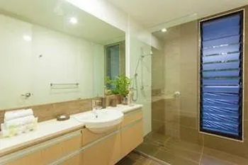 Beach Road Holiday Homes contacts